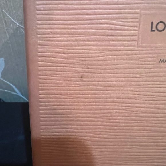 Authentic Louis Vuitton Square Box - Picture 3 of 7